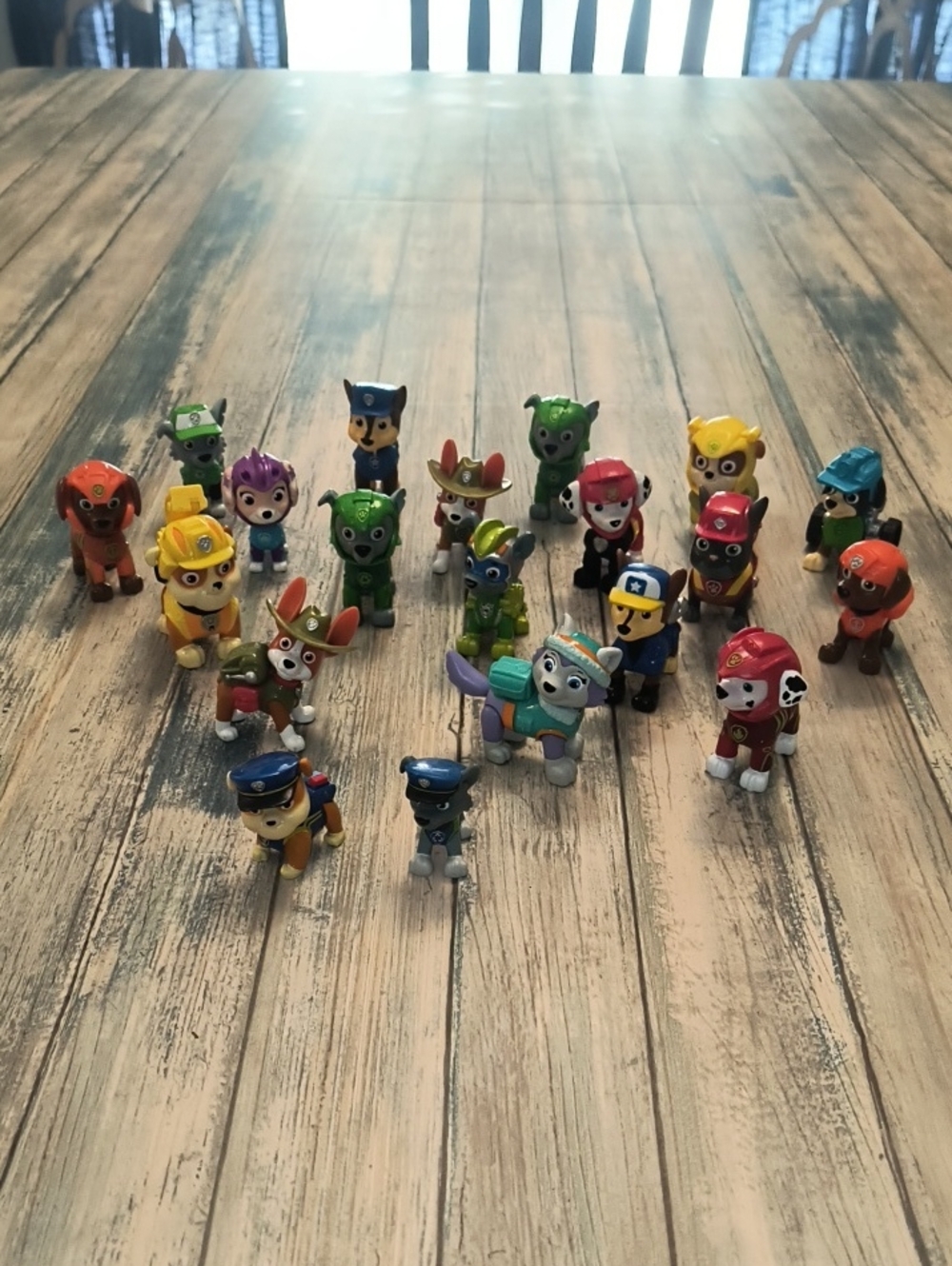 Paw Patrol Mini Figure Lot Of 20